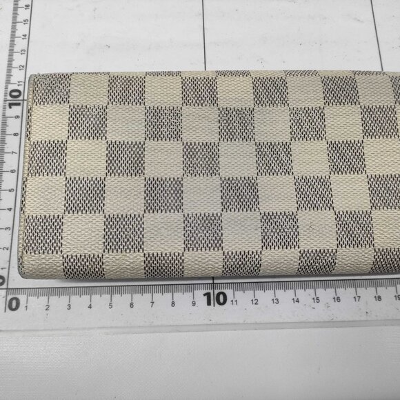 Louis Vuitton Damier Azur Sarah Wallet - Picture 2 of 7